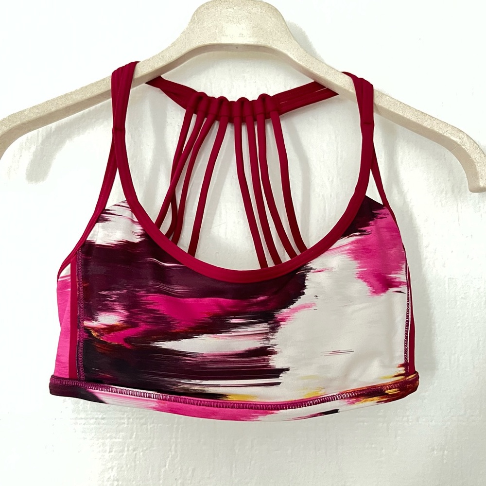 Lululemon "Lighten Up" Bra Pigment Wind Berry Rumble Multi / Berry Rumble 2